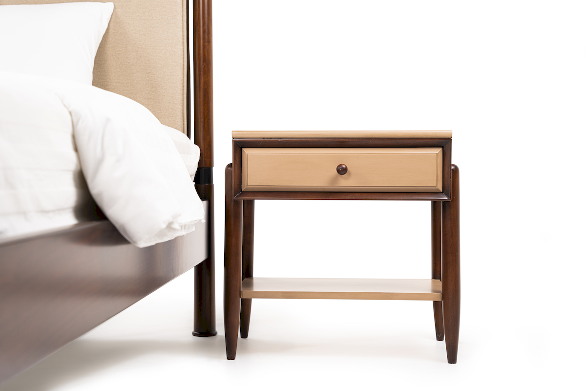 Costantino Nightstand