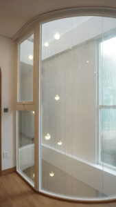 Giếng trời thả đèn – Khi ánh sáng trở thành ngôn ngữ của không gian